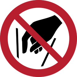 Знак P015 Не проникать внутрь