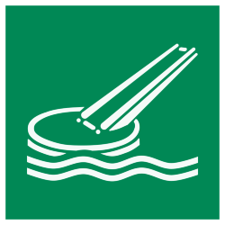 Знак E054 Морская эвакуационная горка