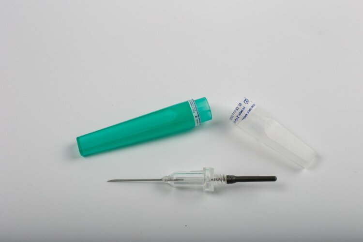 Игла трубчатая двусторонняя 21G с визуальной камерой типа FB (0.8*38)