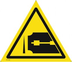 Знак W32 Осторожно. Острые (режущие) предметы