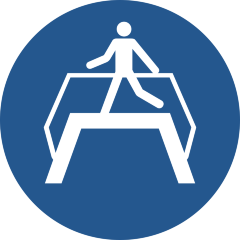 Знак M023 Использовать пешеходный мост